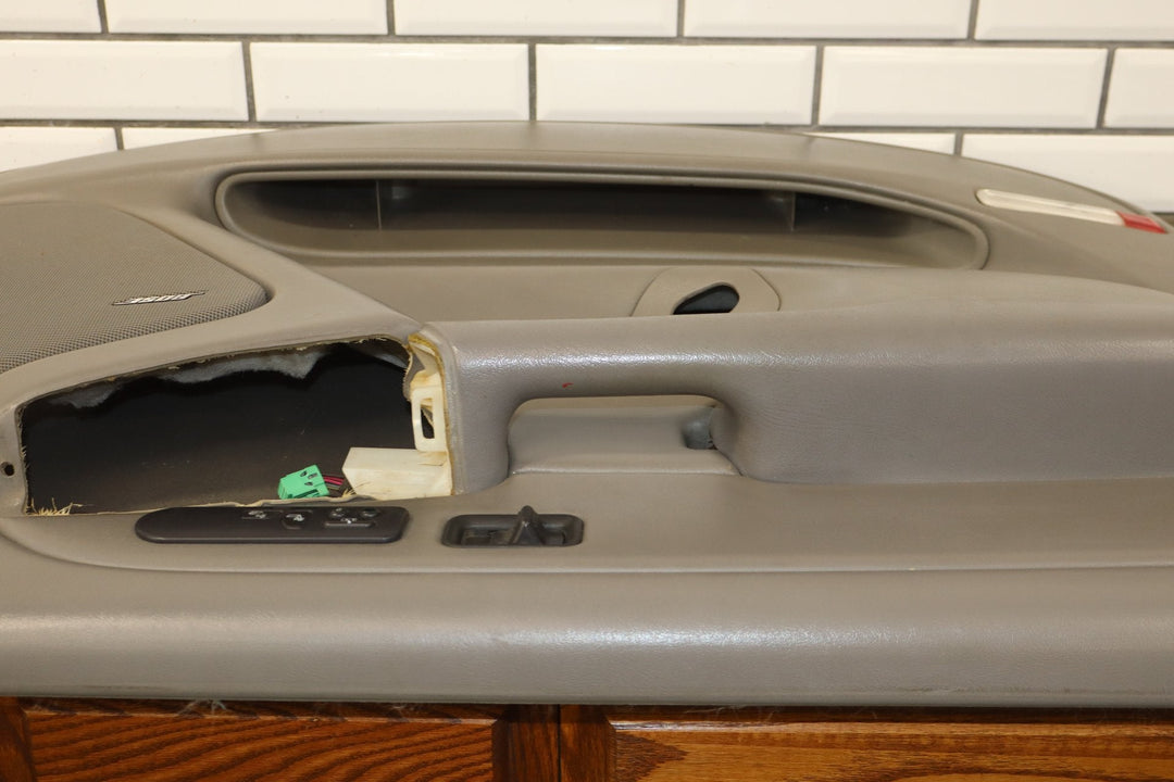 2006 Chevrolet Silverado 2500 Left Front Door Trim Panel Medium Gray 922