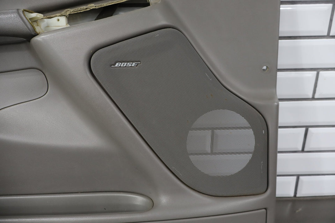 2006 Chevrolet Silverado 2500 Left Front Door Trim Panel Medium Gray 922