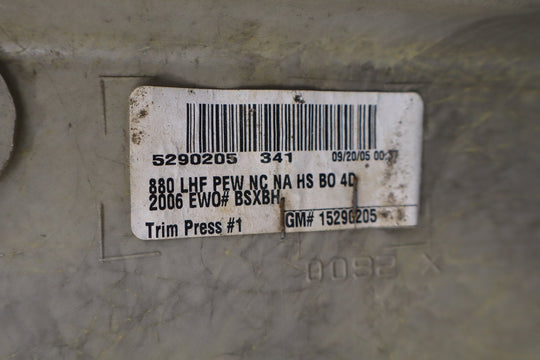 2006 Chevrolet Silverado 2500 Left Front Door Trim Panel Medium Gray 922
