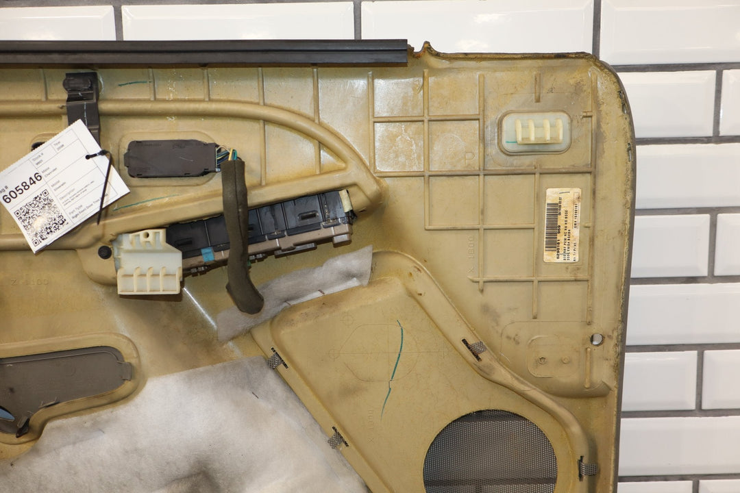 2006 Chevrolet Silverado 2500 Right Front Door Trim Panel Medium Gray 922