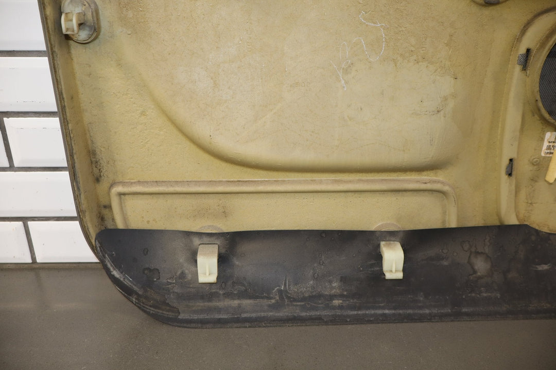 2006 Chevrolet Silverado 2500 Right Rear Door Trim Panel Medium Gray 922