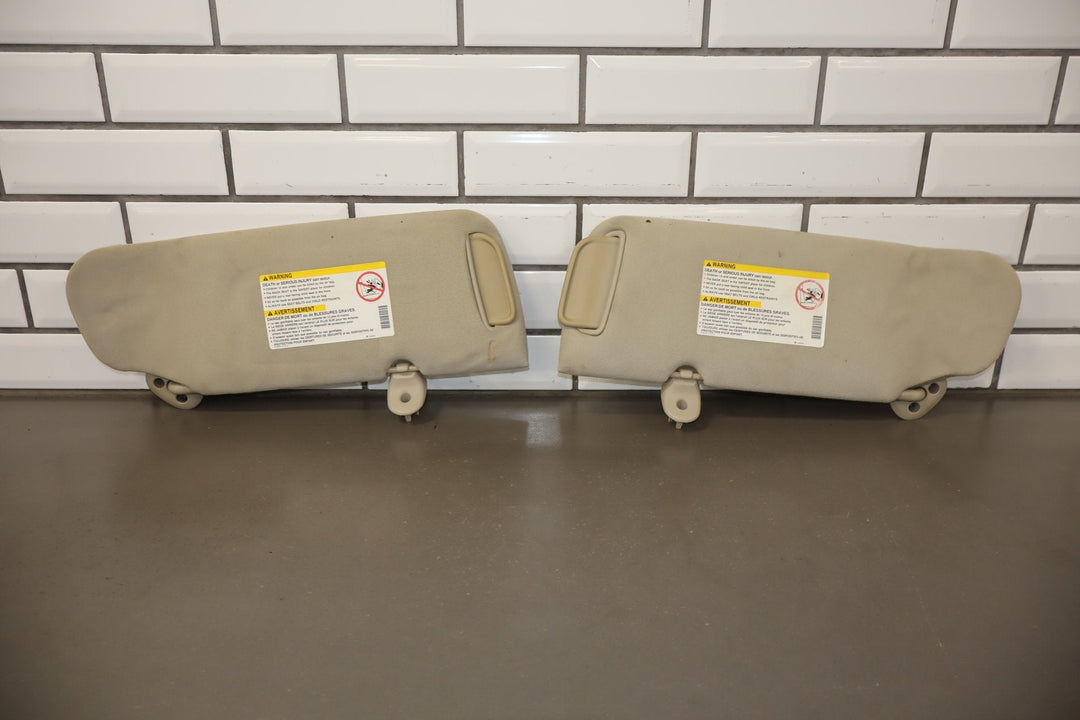 2006 Chevrolet Silverado 2500 Sun Visor Pair Left/Right Medium Gray 922