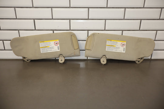 2006 Chevrolet Silverado 2500 Sun Visor Pair Left/Right Medium Gray 922