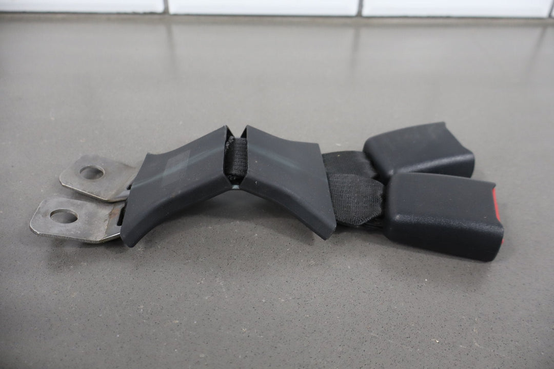 2006 Ford F - 250 Crew Cab Harley Davidson Rear Seat Belt Center Buckle