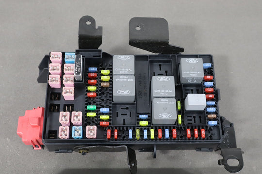 2006 Ford F - 250 Super Duty 6.0L Diesel Cabin Fuse Box Harley - Davidson Edition