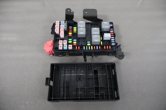 2006 Ford F - 250 Super Duty 6.0L Diesel Cabin Fuse Box Harley - Davidson Edition
