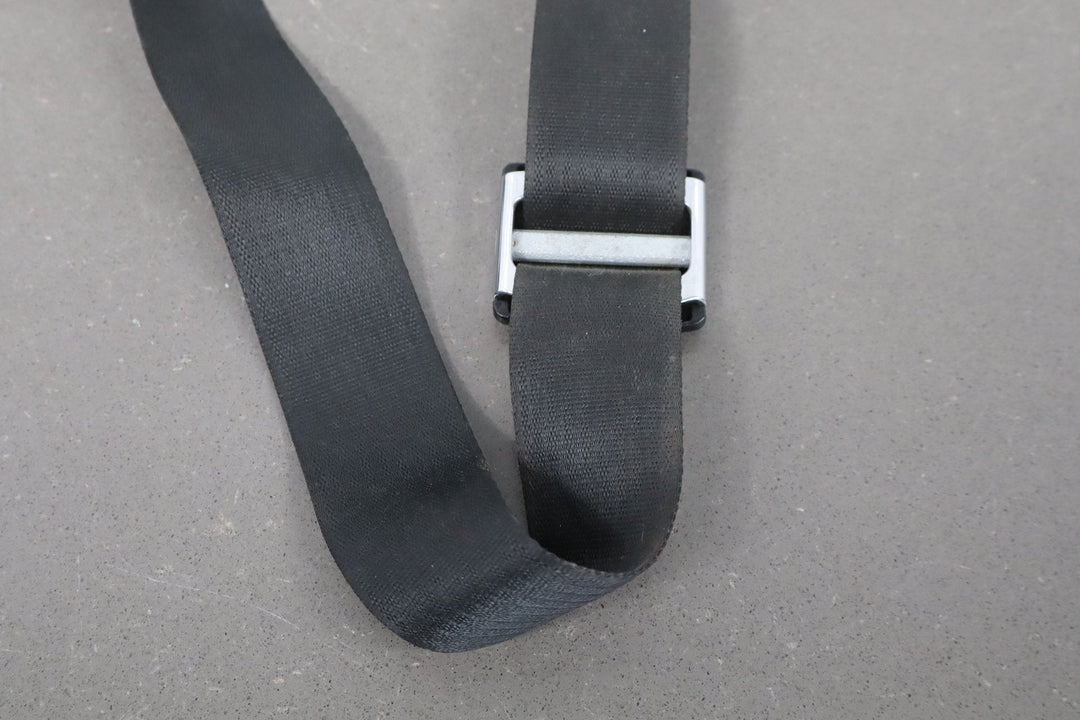 2006 Ford F - 250 Super Duty Crew Cab Harley Black Rear Center Seat Belt OEM