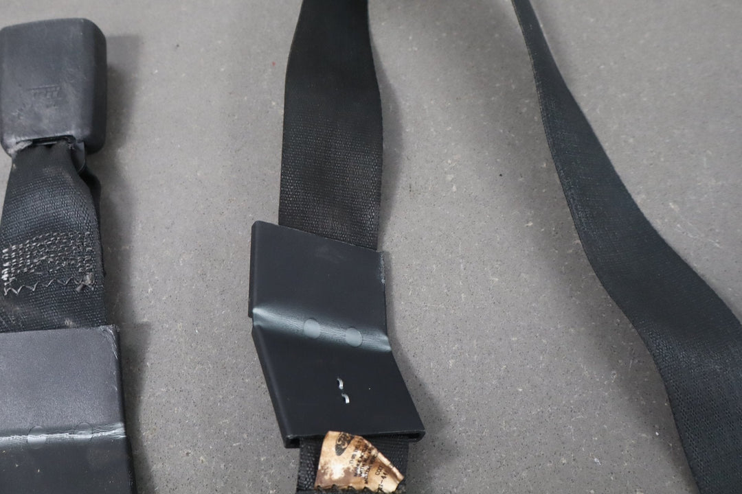 2006 Ford F - 250 Super Duty Crew Cab Harley Black Rear Center Seat Belt OEM