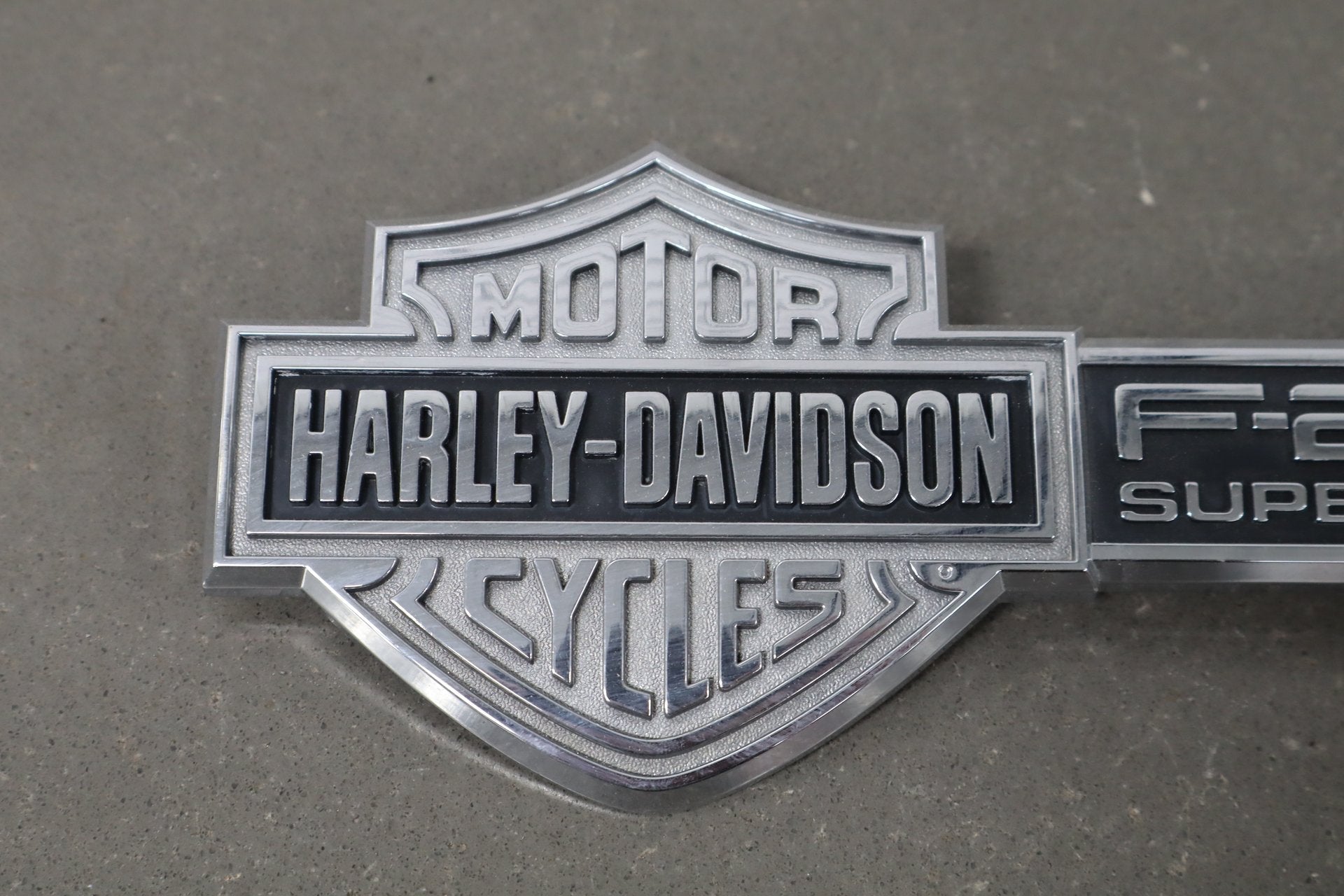 2006 Ford F-250 Super Duty Harley Davidson OEM Fender Emblem