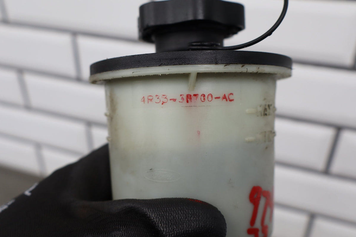 2006 Ford Mustang GT S197 4.6L V8 Power Steering Fluid Reservoir Tank