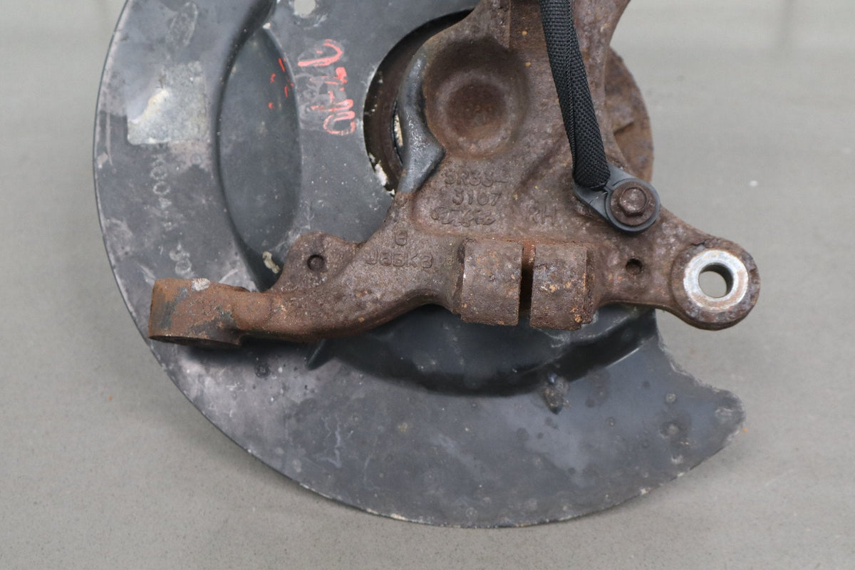 2006 Ford Mustang GT S197 Passenger Right Front Spindle With Hub And ABS Sensor
