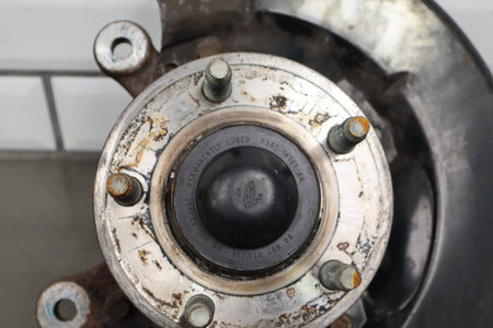 2006 Ford Mustang GT S197 Passenger Right Front Spindle With Hub And ABS Sensor