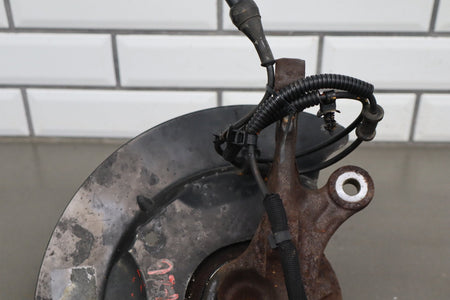 2006 Ford Mustang GT S197 Passenger Right Front Spindle With Hub And ABS Sensor