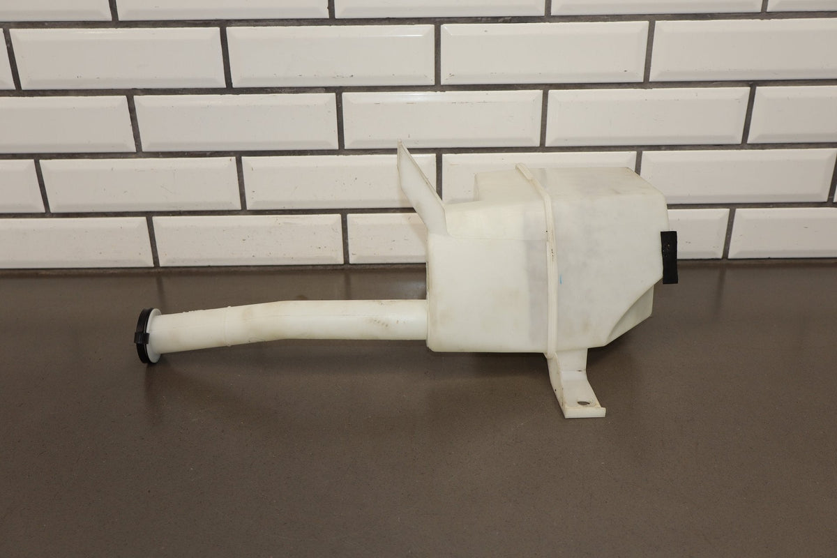 2006 Ford Mustang S197 Windshield Washer Fluid Reservoir Bottle
