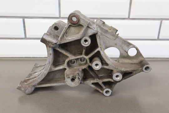 2006 GMC Sierra 2500HD LBZ Duramax Diesel AC Compressor Bracket 6.6L