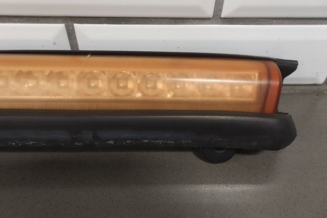 2006 GMC Yukon Denali 3rd Brake Light OEM