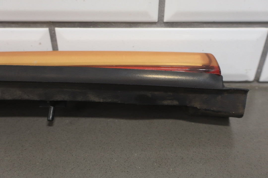 2006 GMC Yukon Denali 3rd Brake Light OEM