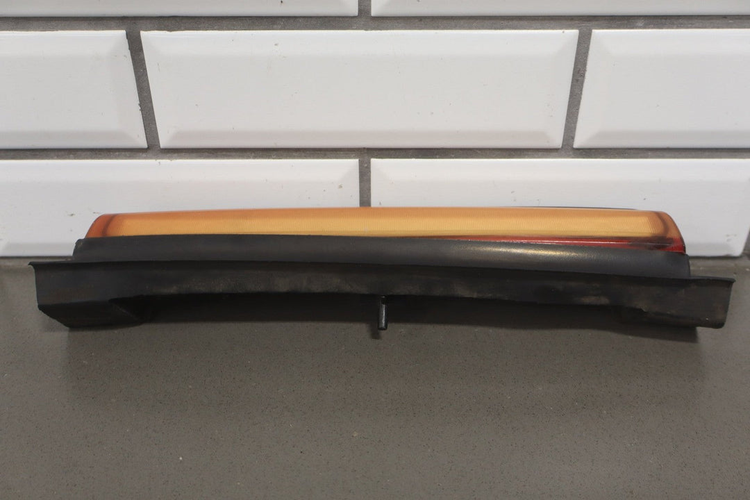 2006 GMC Yukon Denali 3rd Brake Light OEM