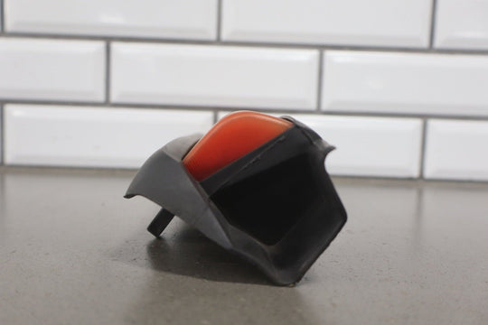 2006 GMC Yukon Denali 3rd Brake Light OEM