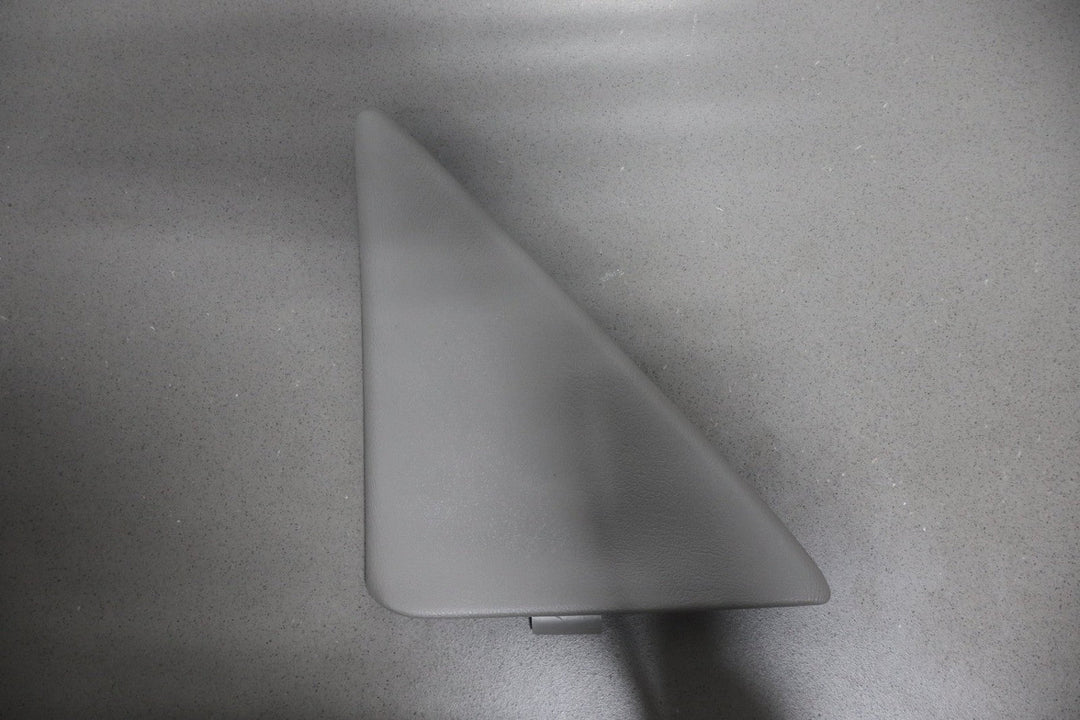 2006 GMC Yukon Denali Left Front Door Trim Panel Stone Gray 922