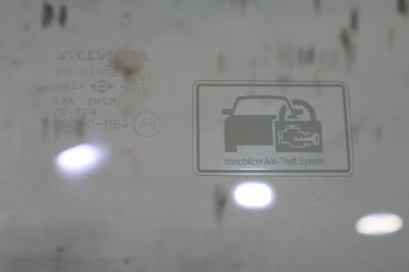 2006 Honda S2000- Right Front Door Window