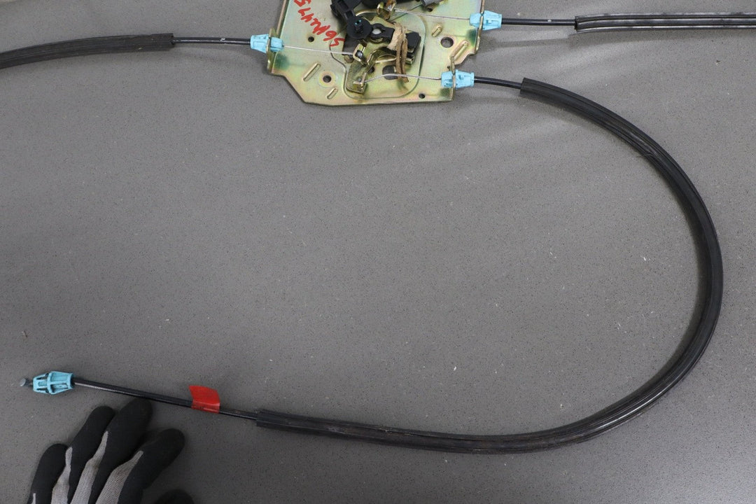  - 2006 Hummer H2 Pair of Hatch Lid Latches OEM