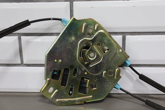  - 2006 Hummer H2 Pair of Hatch Lid Latches OEM