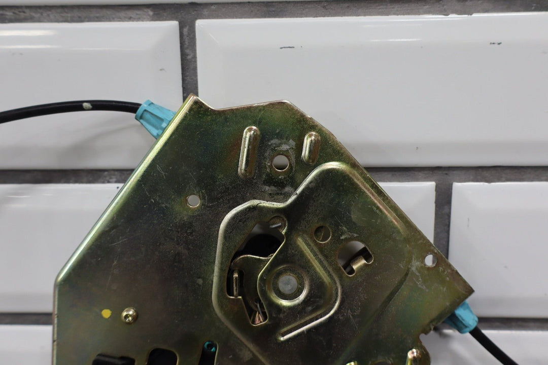  - 2006 Hummer H2 Pair of Hatch Lid Latches OEM