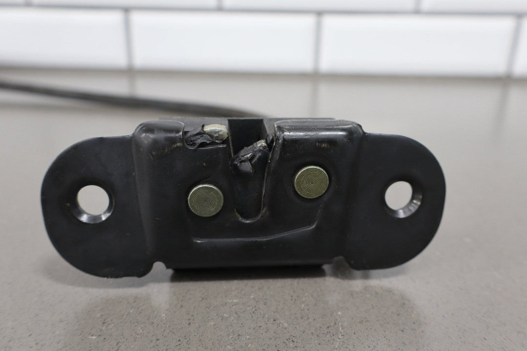  - 2006 Hummer H2 Pair of Hatch Lid Latches OEM