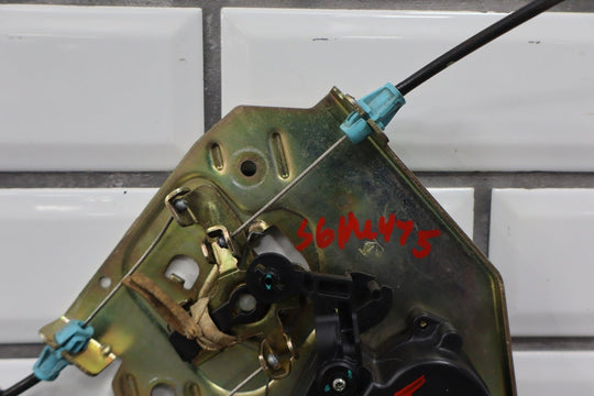  - 2006 Hummer H2 Pair of Hatch Lid Latches OEM