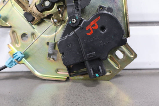  - 2006 Hummer H2 Pair of Hatch Lid Latches OEM