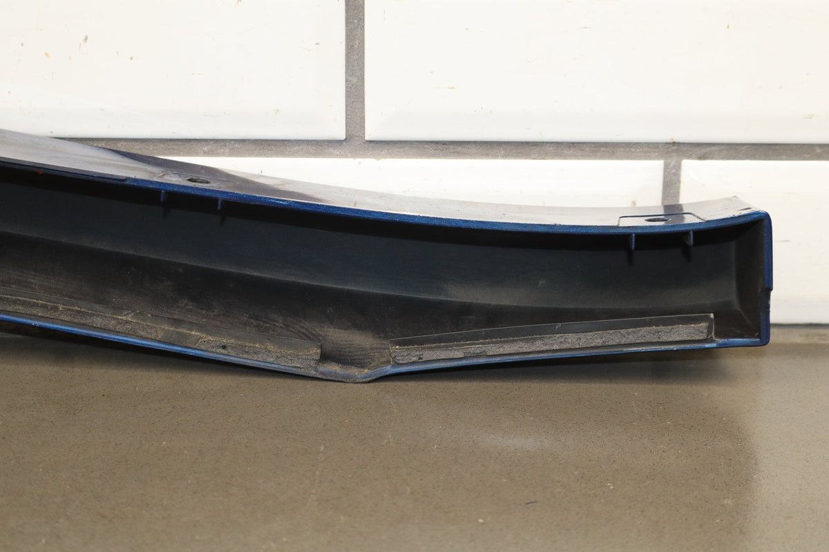2006 Hummer H2 Right Fender Molding Pacific Blue 91
