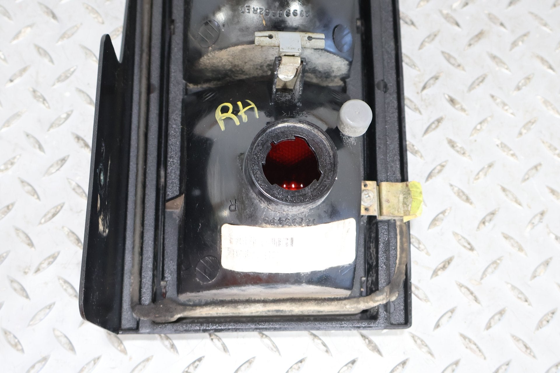 2006 Hummer H2- Right Tail Light