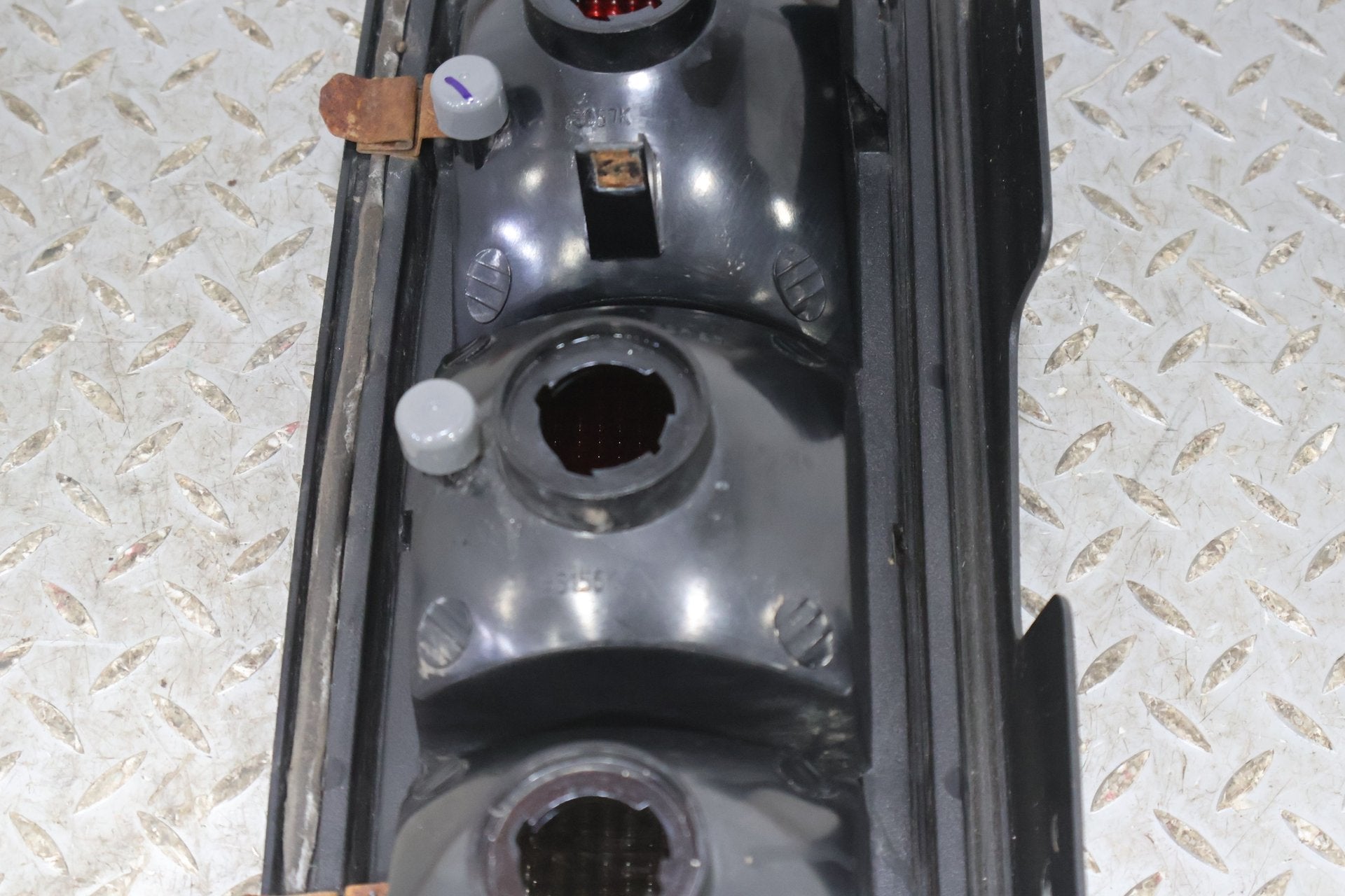 2006 Hummer H2- Right Tail Light