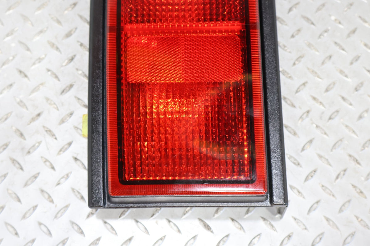 2006 Hummer H2- Right Tail Light