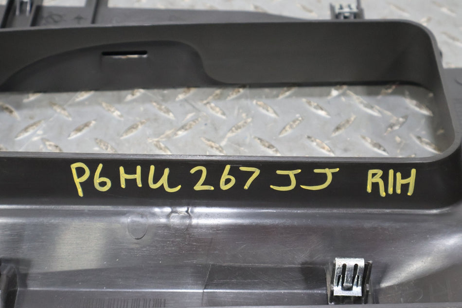2006 Hummer H2- Trim Panel