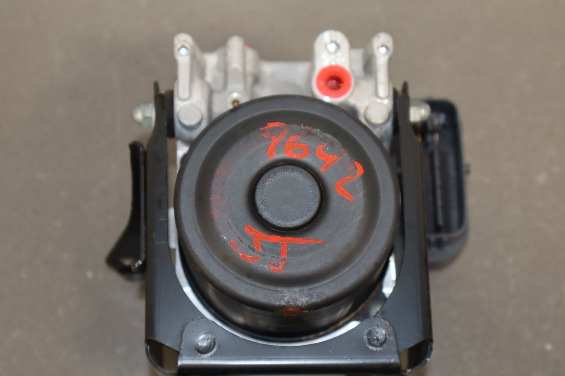 2006 Lexus LS430 ABS Brake Unit OEM
