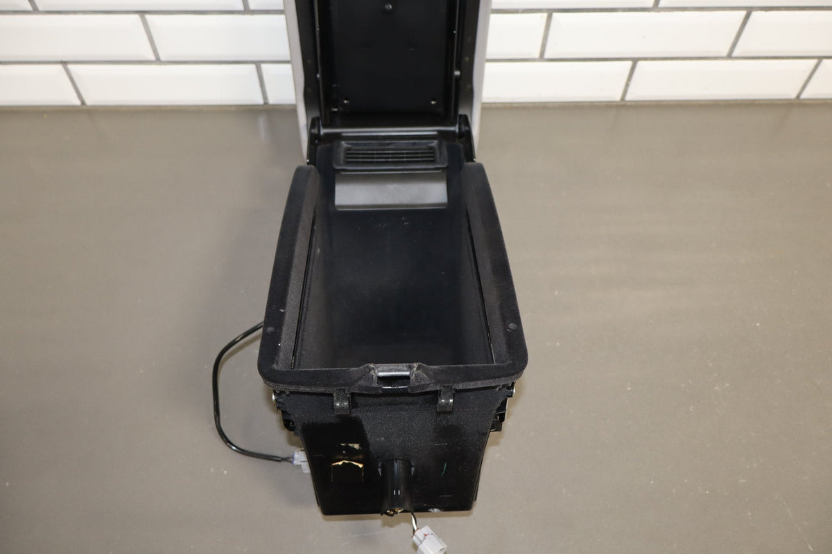 2006 Lexus LS430 Console Lid OEM