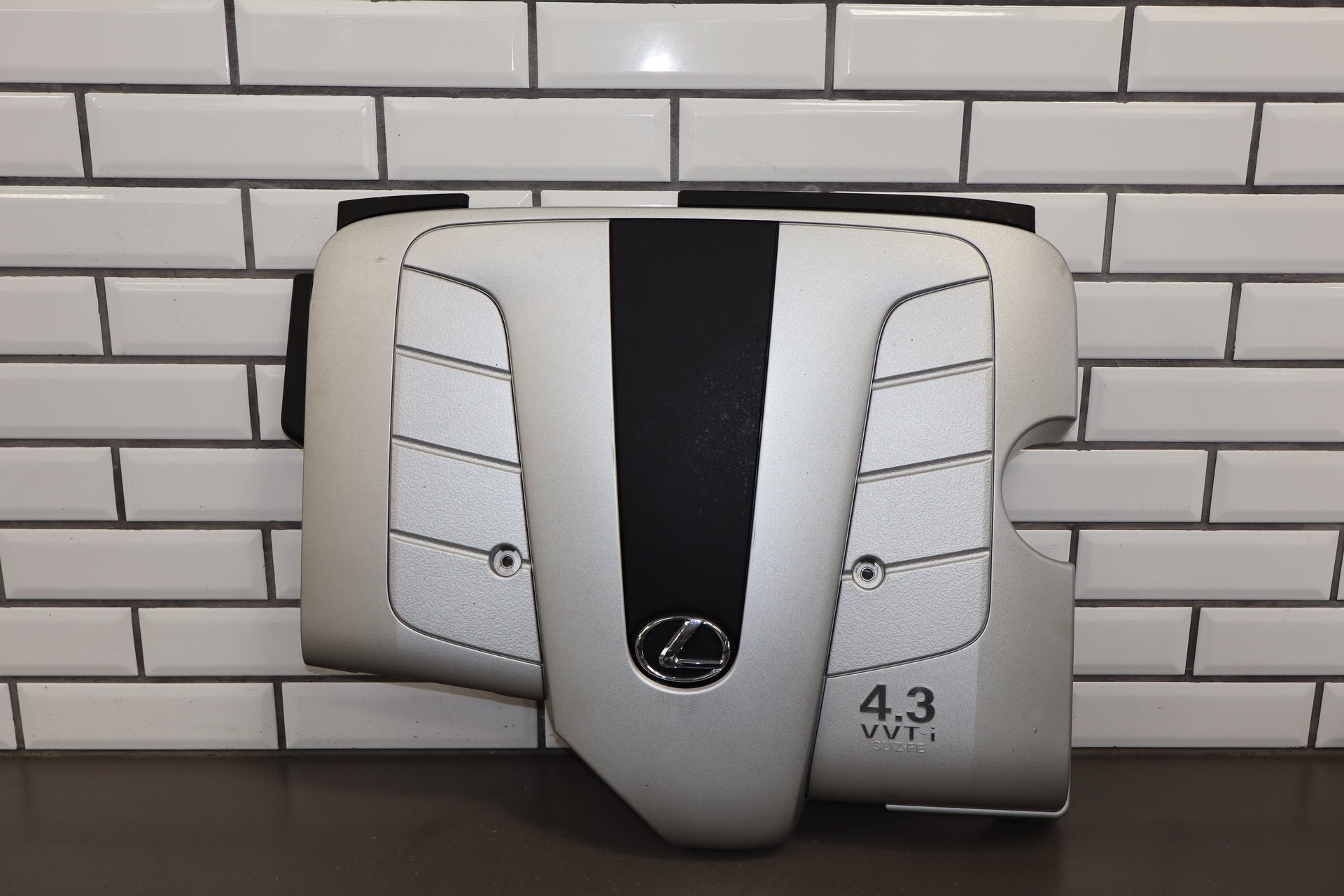 2006 Lexus LS430 Engine Cover OEM