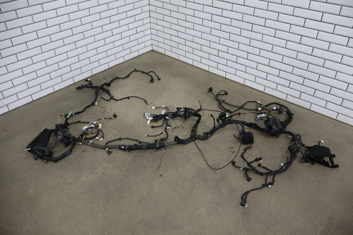 2006 Lexus LS430 Engine Wiring Harness 4.3L 8211150A01 OEM