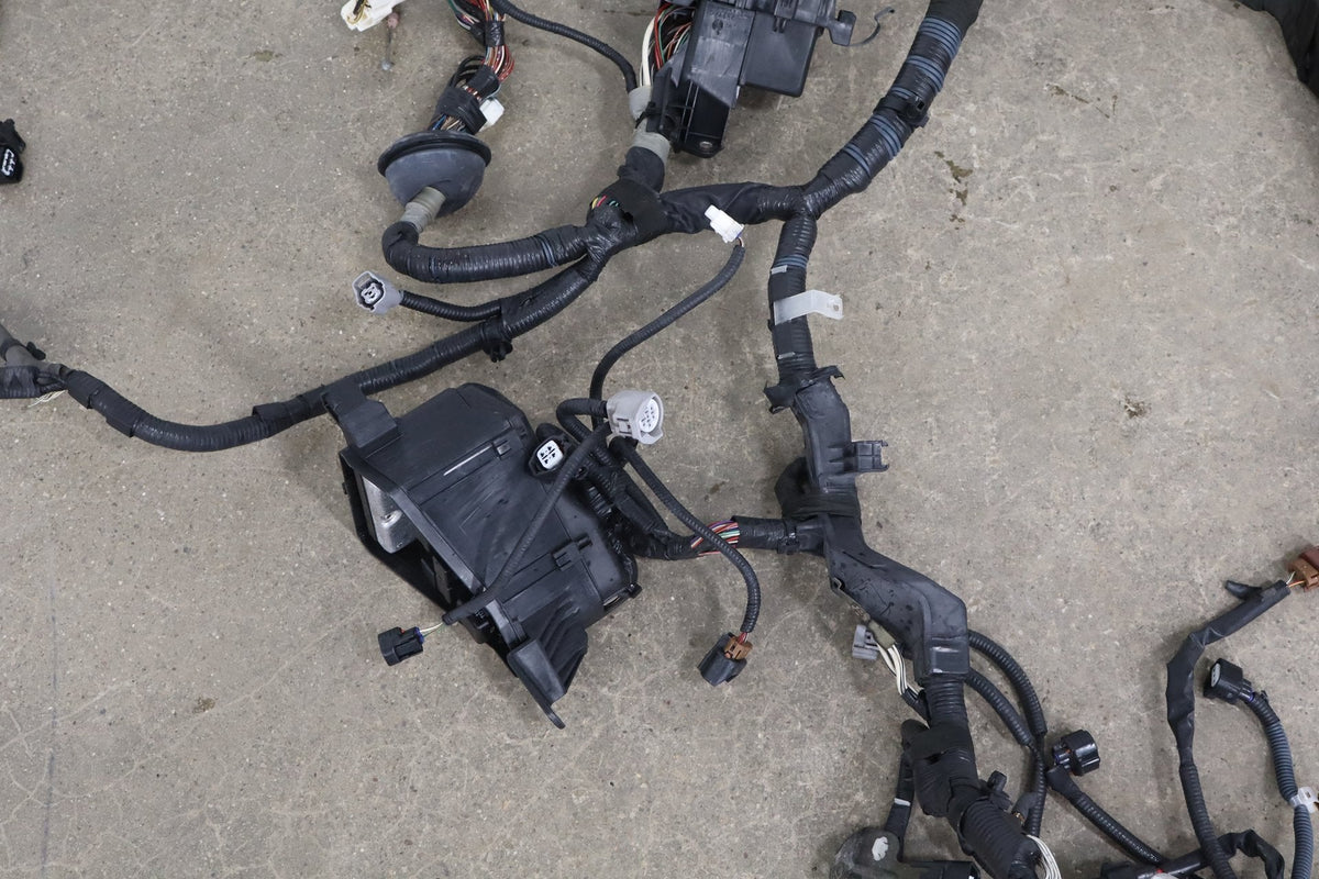 2006 Lexus LS430 Engine Wiring Harness 4.3L 8211150A01 OEM