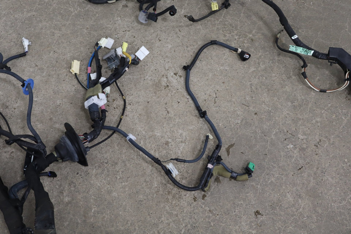 2006 Lexus LS430 Engine Wiring Harness 4.3L 8211150A01 OEM