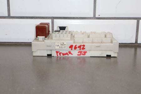 2006 Lexus LS430 F30 4.3L Cabin Fuse Box