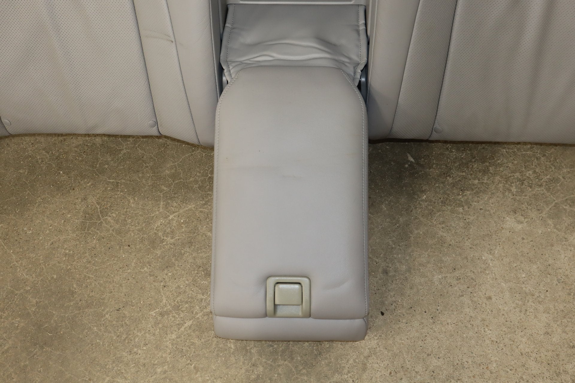 2006 Lexus LS430 F30- Rear Bench Seat Back | Ash
