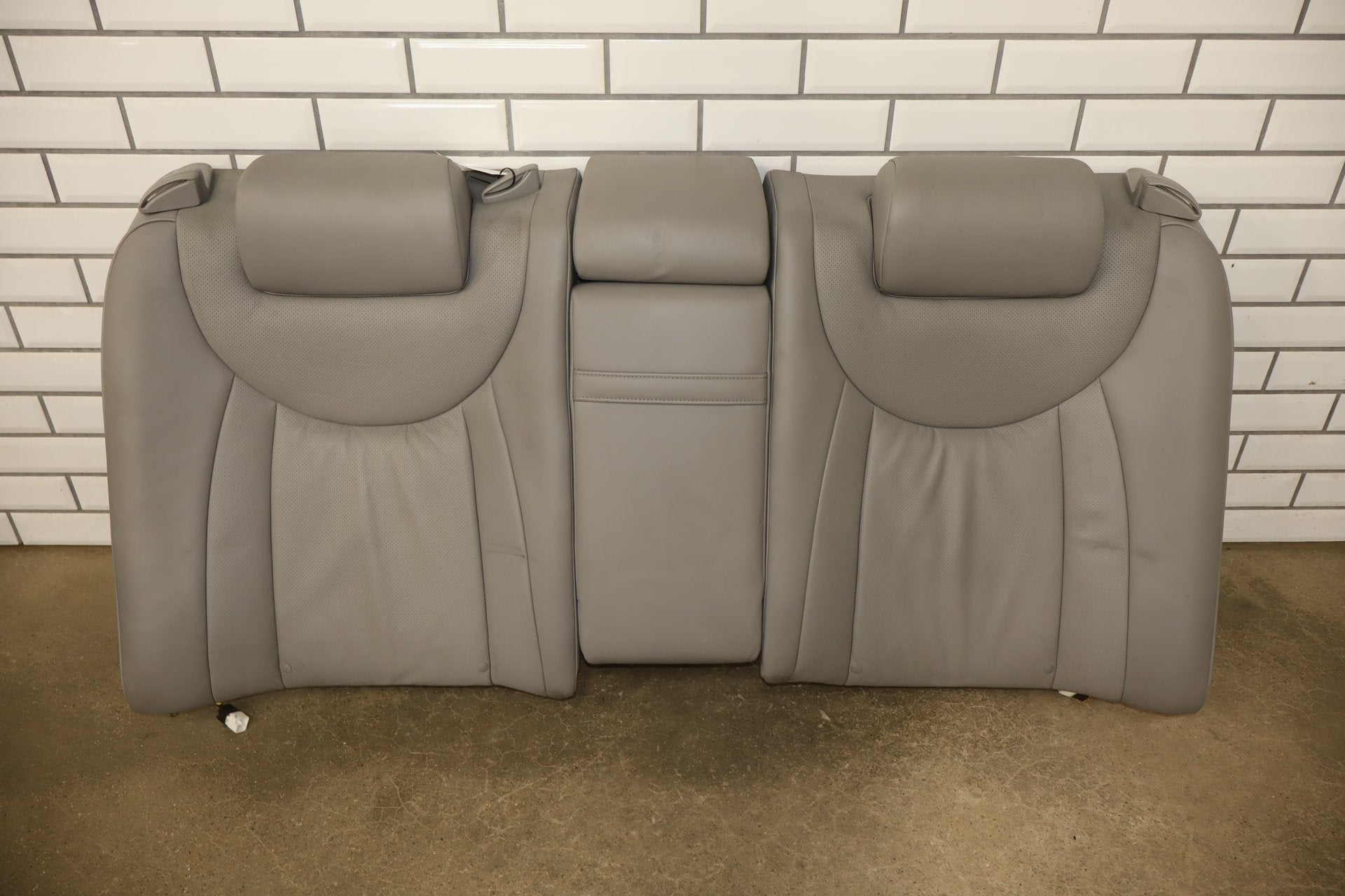 2006 Lexus LS430 F30- Rear Bench Seat Back | Ash