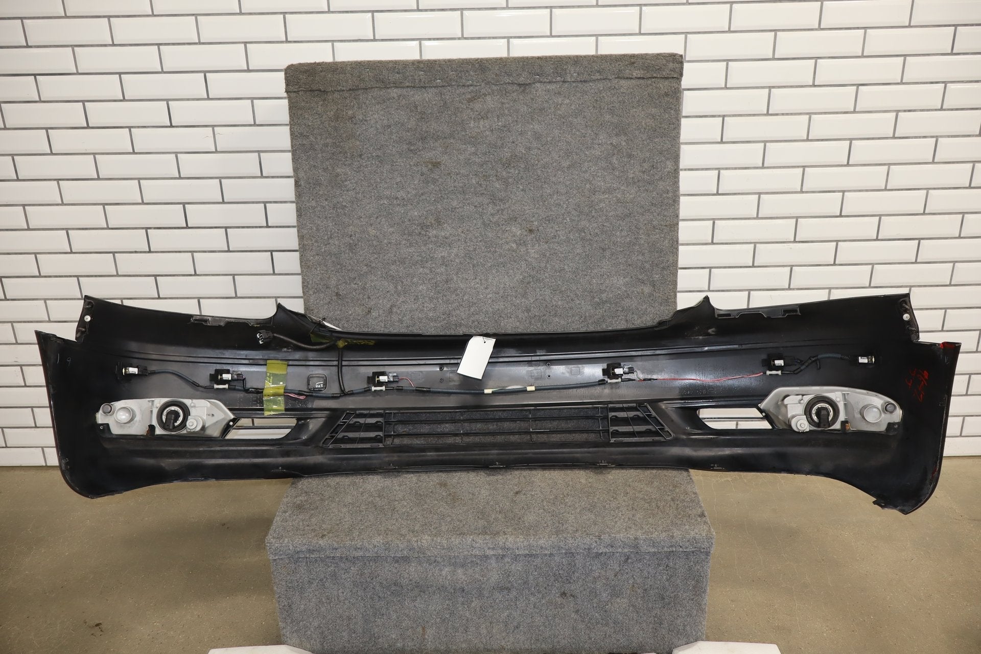 2006 Lexus LS430 Front Bumper black onyx 202