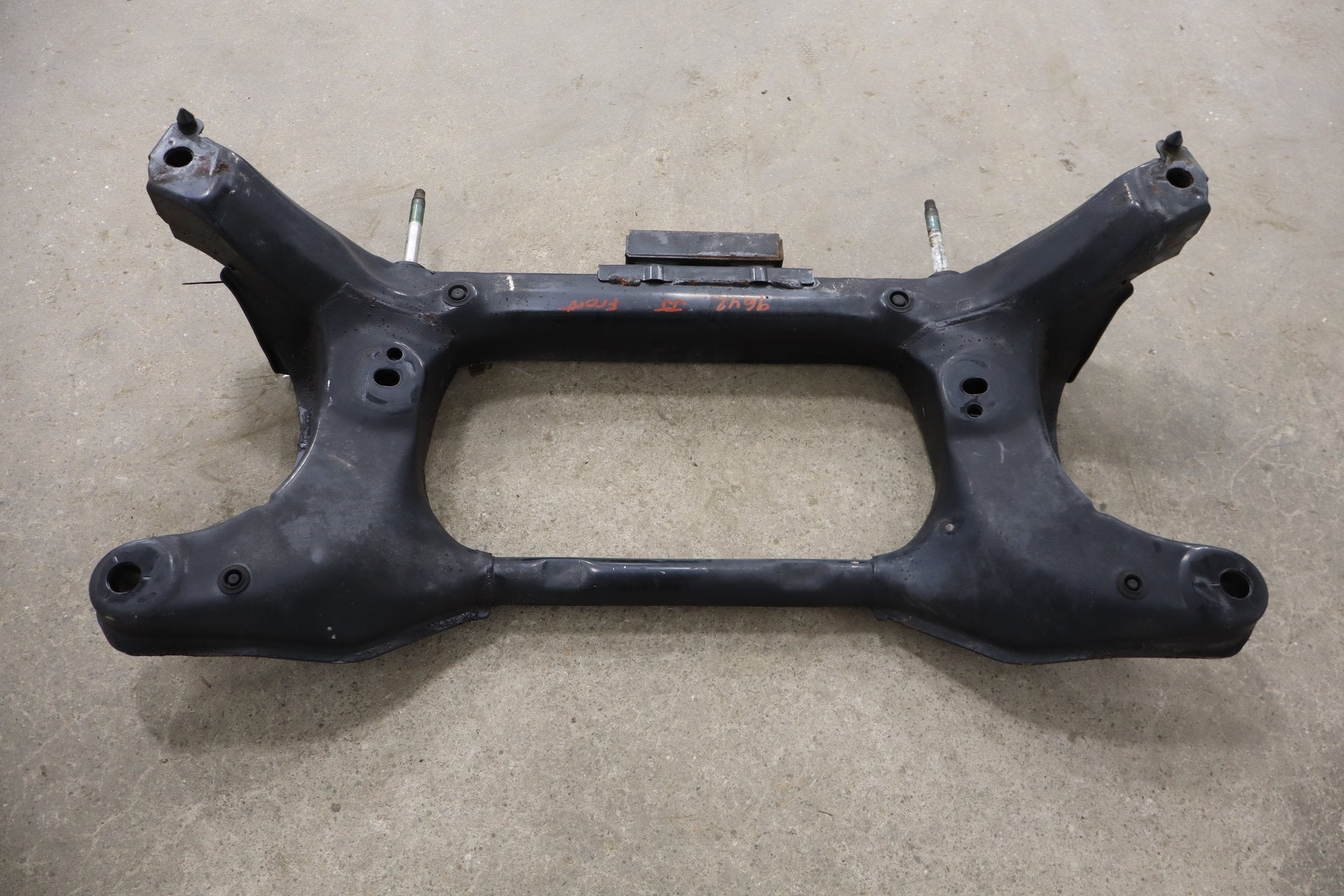 2006 Lexus LS430 Front Engine Suspension Crossmember OEM