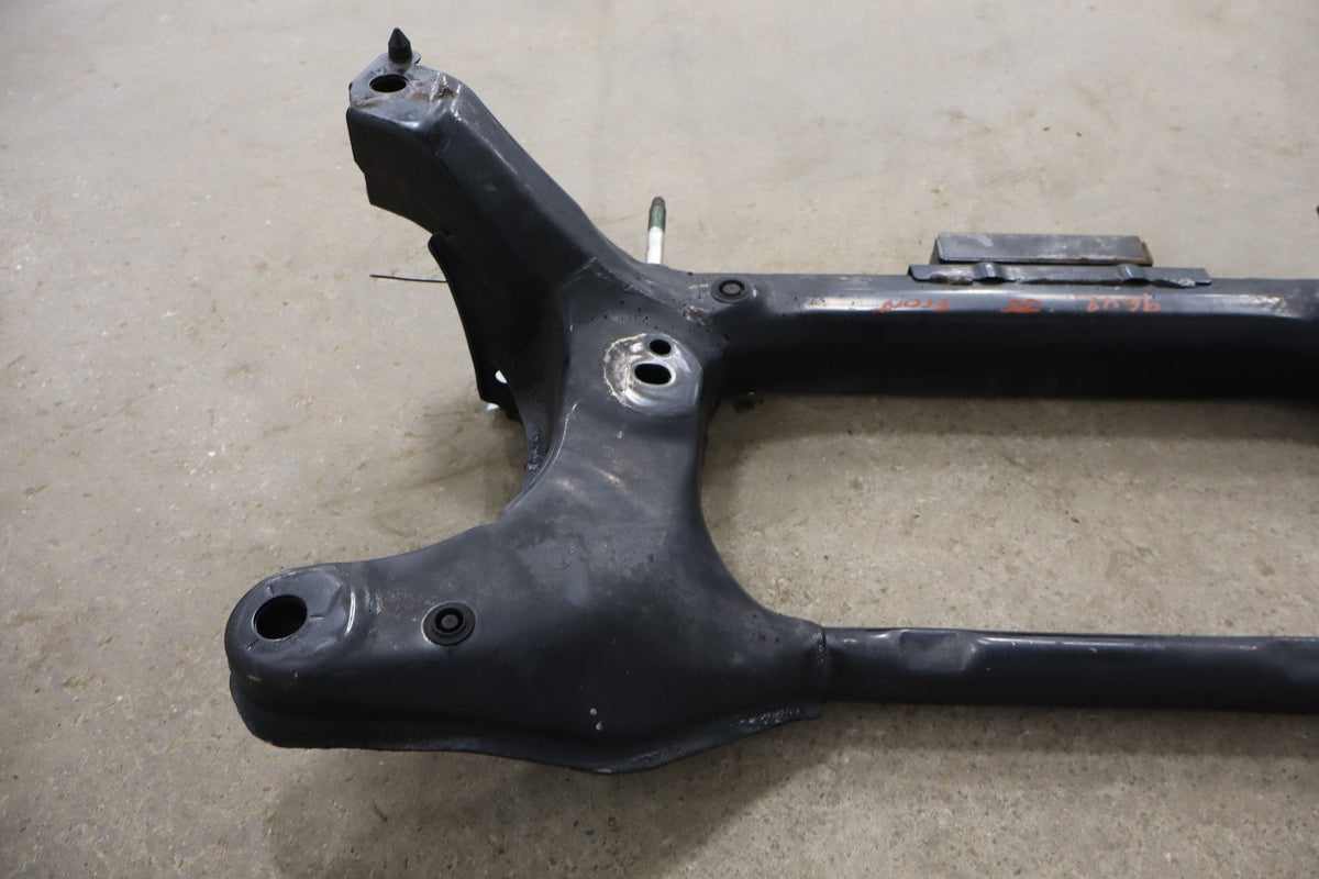 2006 Lexus LS430 Front Engine Suspension Crossmember OEM