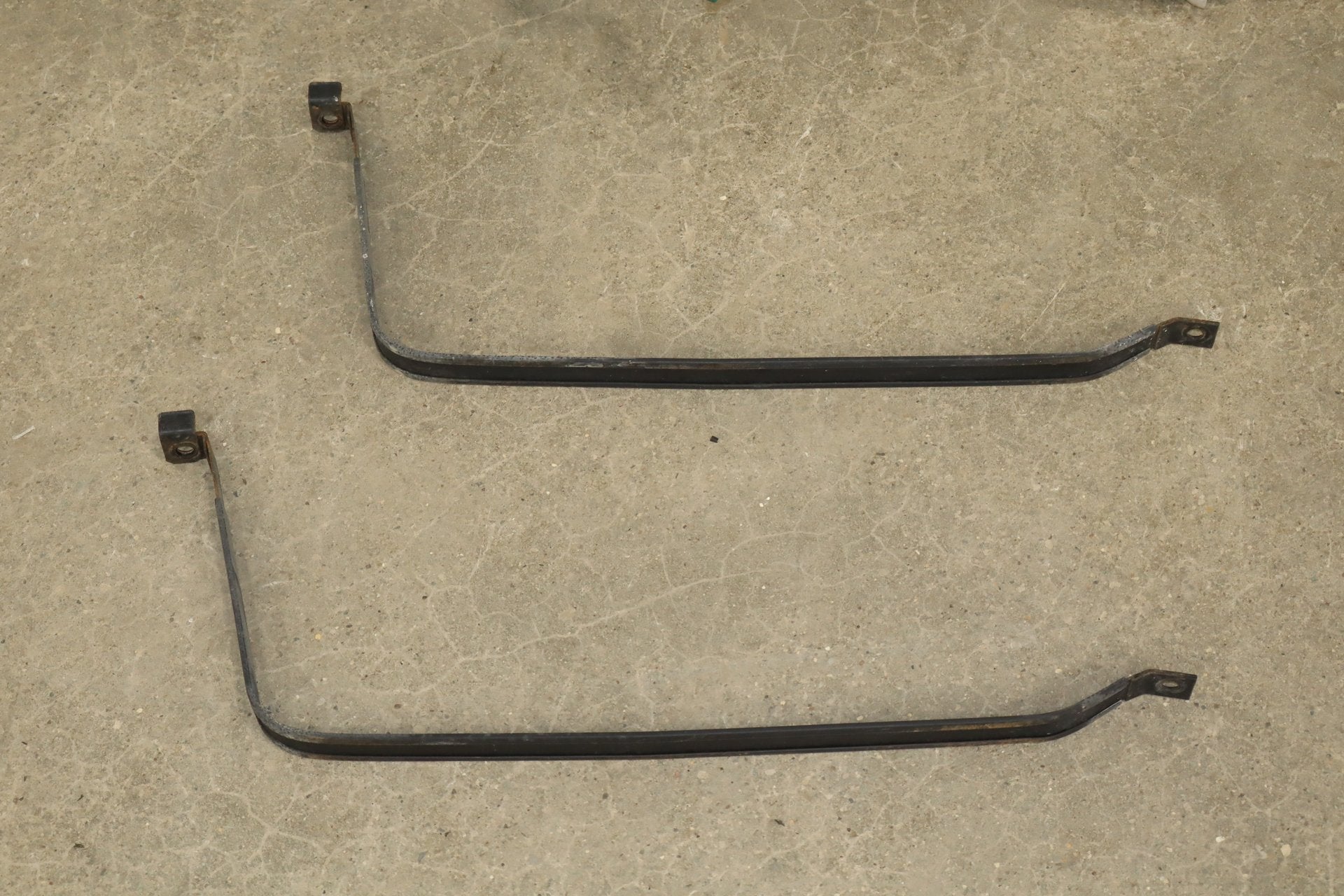 2006 Lexus LS430 Fuel Tank W/ Straps OEM