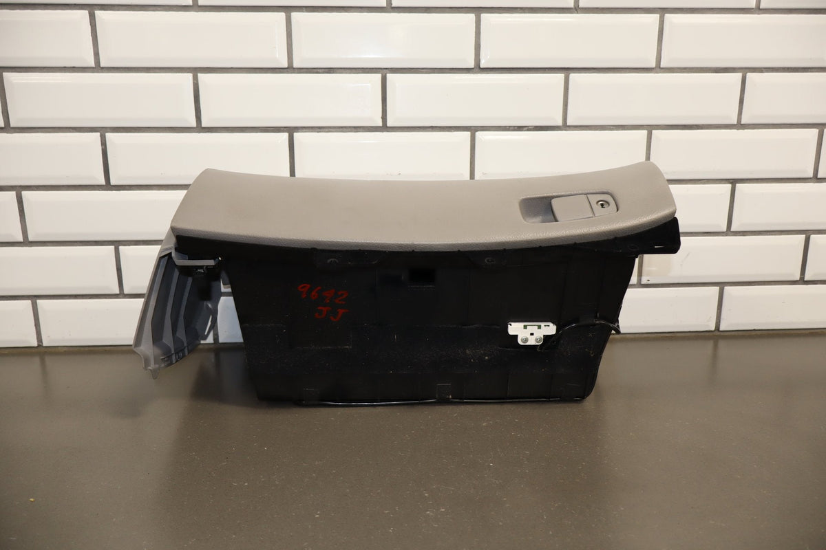 2006 Lexus LS430 Glove Box Ash 10